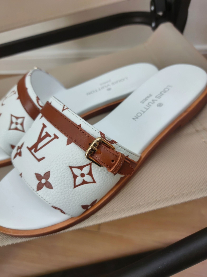 Louis Vuitton Slippers